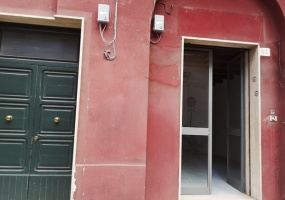 64 via Di Porcigliano, Lecce, ,Commerciale,In Affitto,via Di Porcigliano,1052