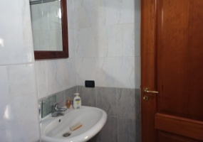 7 via di Pettorano, Lecce, 4 Stanze Stanze,2 BathroomsBathrooms,Uffici,In Affitto,via di Pettorano,1115