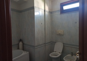 7 via di Pettorano, Lecce, 4 Stanze Stanze,2 BathroomsBathrooms,Uffici,In Affitto,via di Pettorano,1115