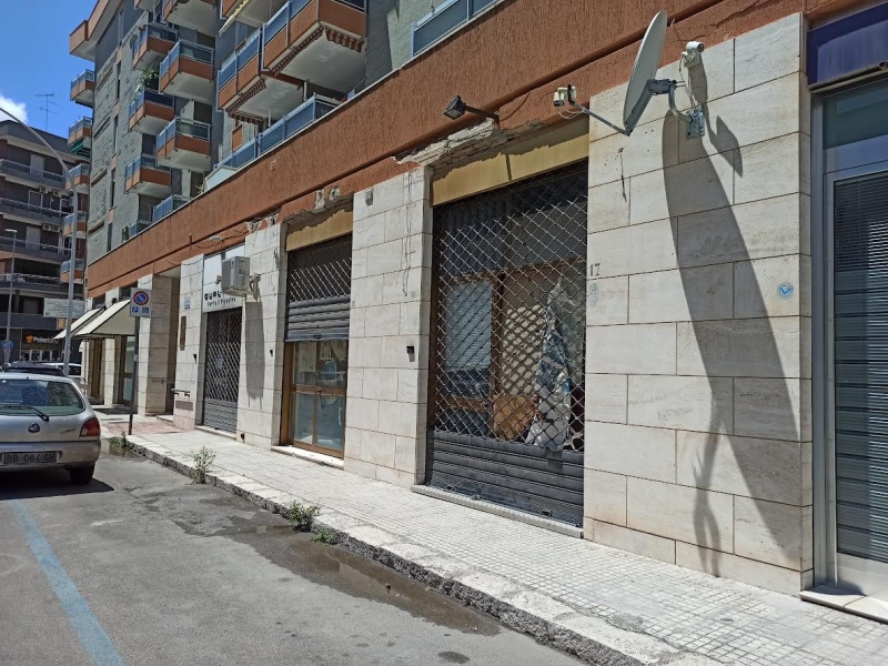 17 via Petrarca, Lecce, ,Commerciale,In Vendita,via Petrarca,1125