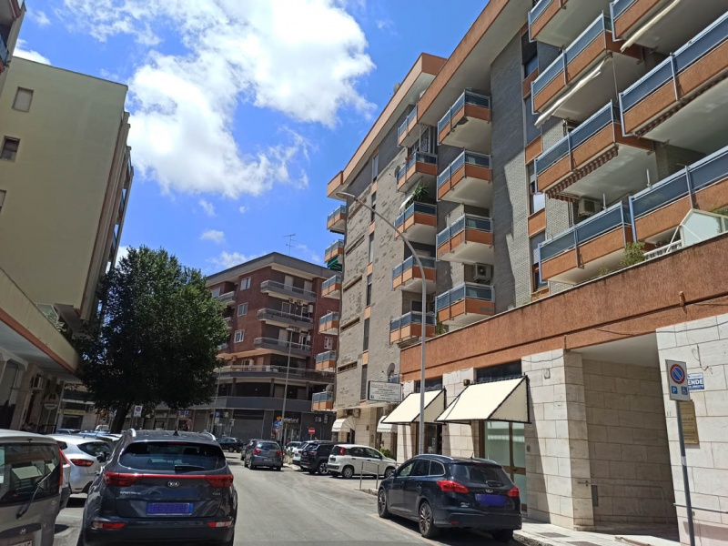 17 via Petrarca, Lecce, ,Commerciale,In Vendita,via Petrarca,1125