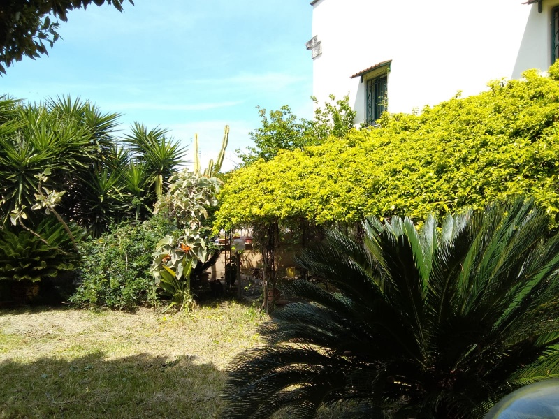 Vendesi a Lecce appartamento con giardino sulle mura 